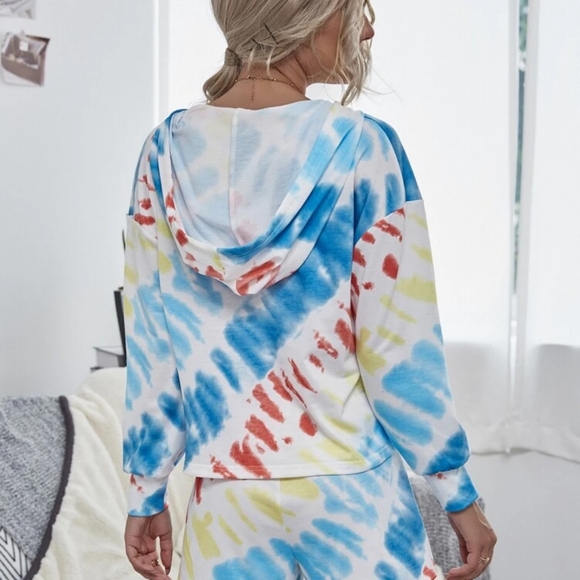 SHEIN Tie Dye Hoodie & Track Short Set - Picture 4 of 14